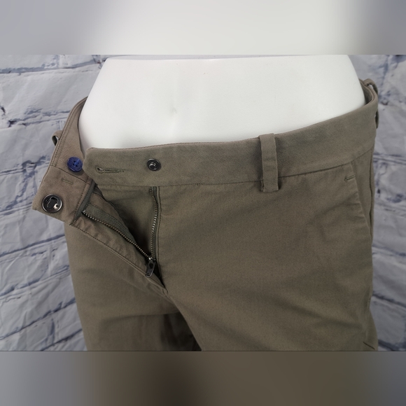 Kit and Ace Women's Joggers Pants Army Green Size 6 US - Picture 3 of 13